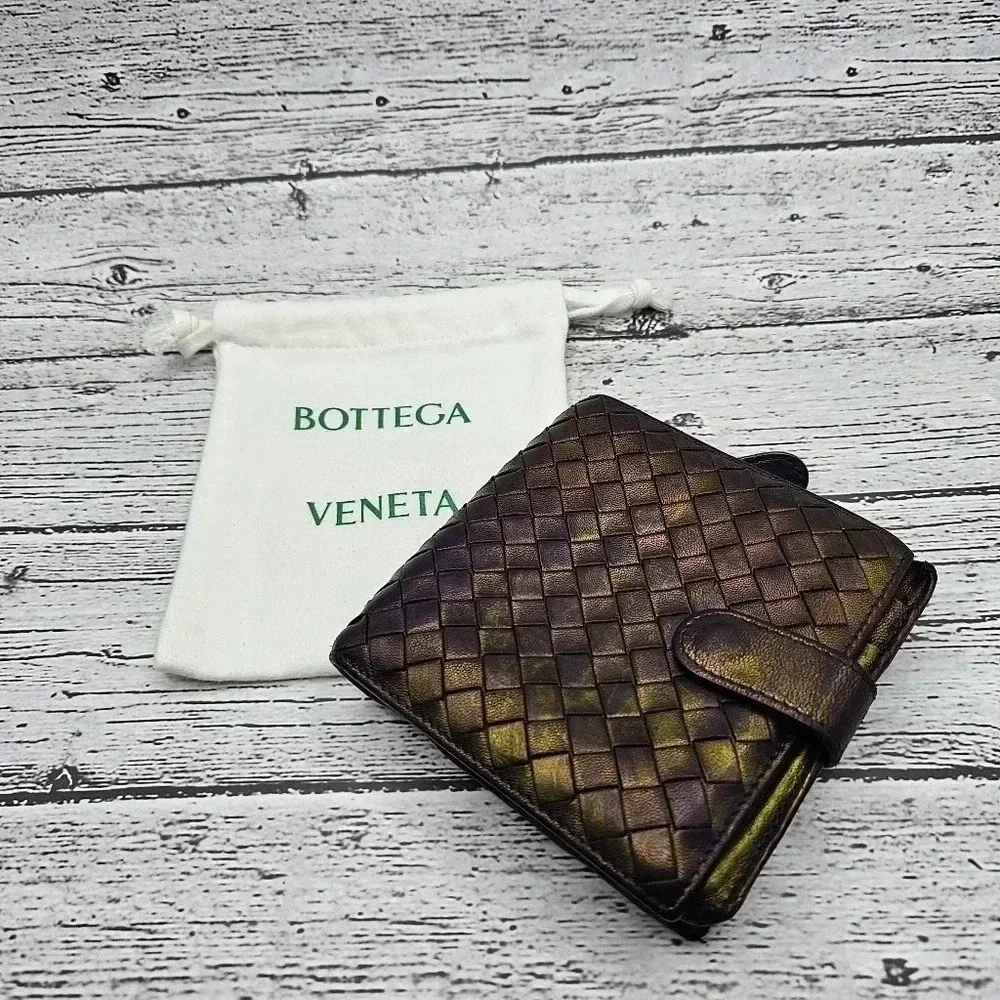 Bottega Veneta Intrecciato Purple and Gold Zip Wallet - Picture 1 of 7